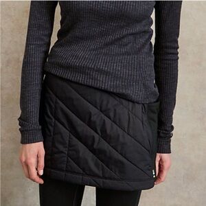 NWT Smartwool | Women’s Smartloft® 60 Quilted Skirt in Black S